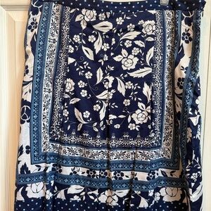 LOFT Navy and White Floral Skirt
